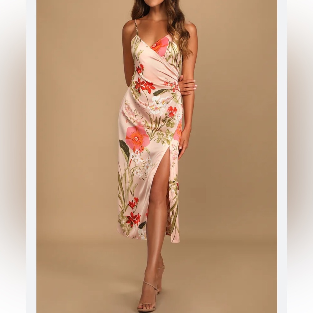 Lulu’s Floral Print Surplice Satin Midi Dress Women’s Medium